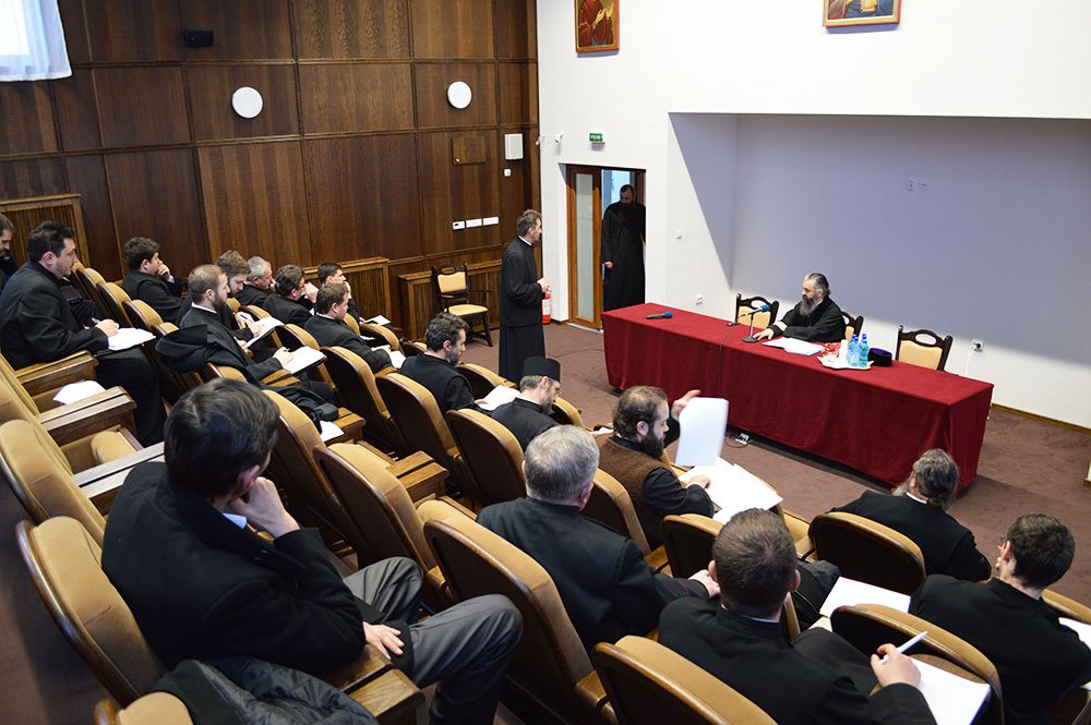 Cursuri de duhovnicie pentru preoţii clujeni şi bistriţeni 81010