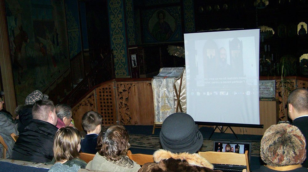 „Calea Mântuirii“ în Parohia „Sfinţii Apostoli Petru şi Pavel“ din Râmnicu Vâlcea 80995