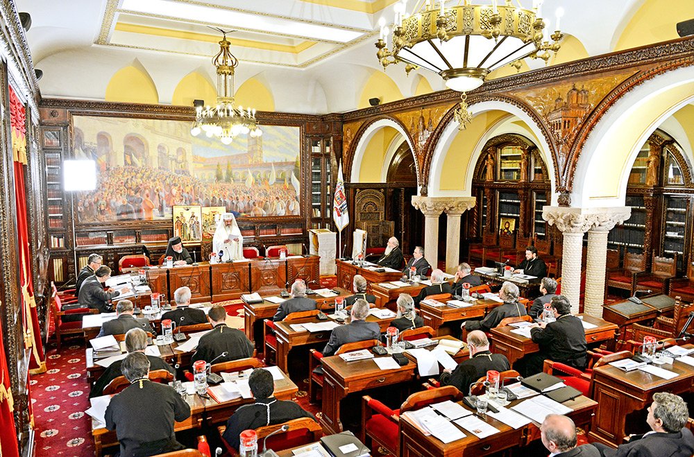 Cinstitori ai sfinţilor şi slujitori ai semenilor 80998