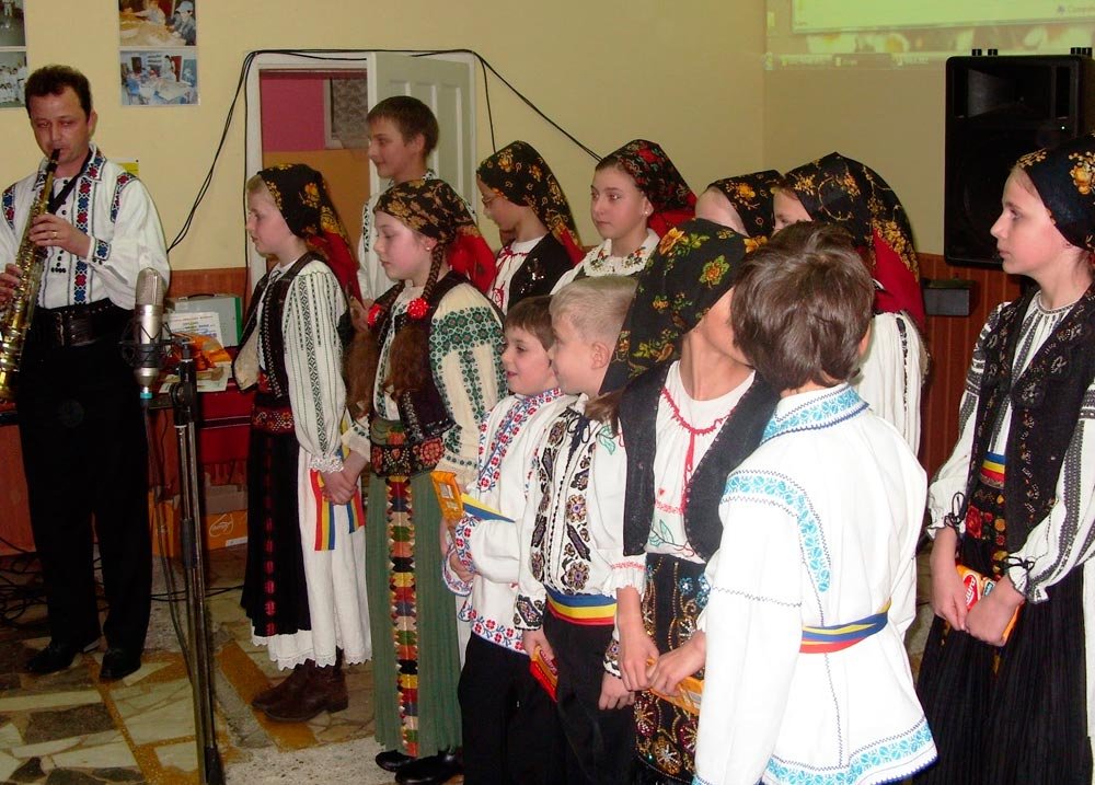 Lansare de CD cu folclor din zona Huedinului 80913