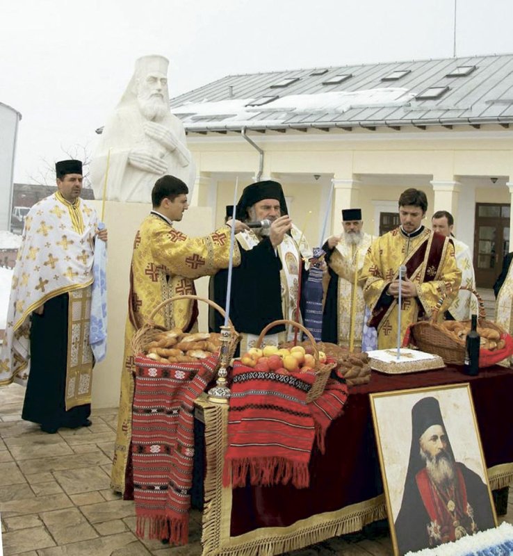 Slujbă de pomenire pentru episcopul Melchisedec 80914