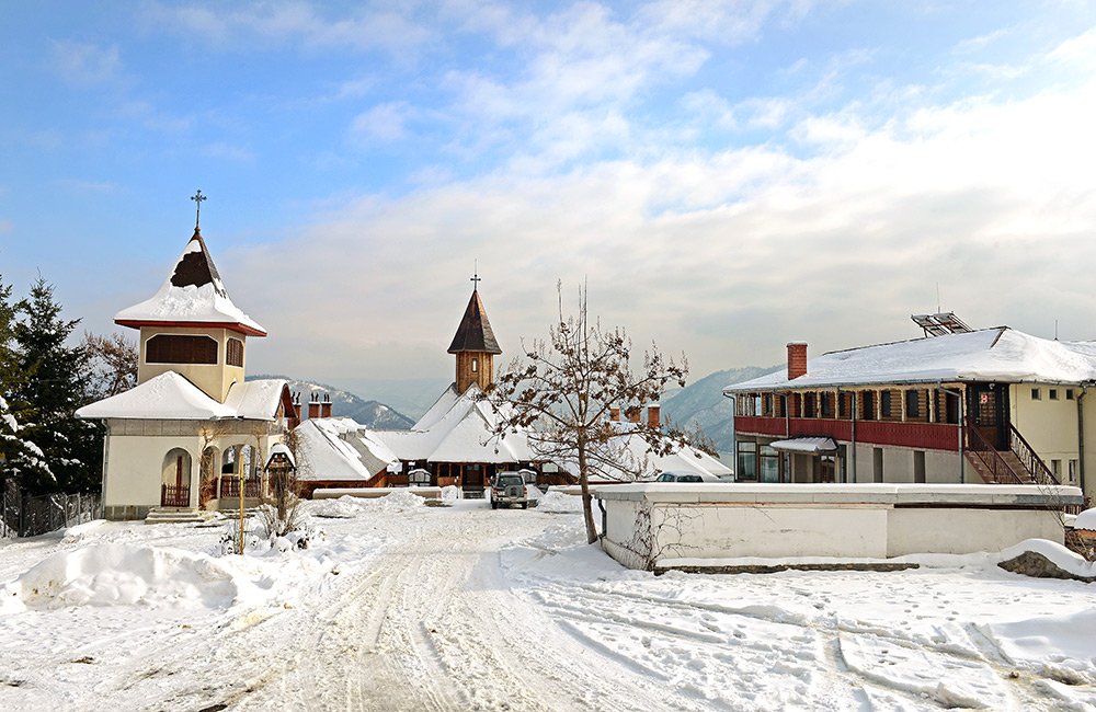 „Sfânta Ana“, ctitoria lui Pamfil Şeicaru 80894