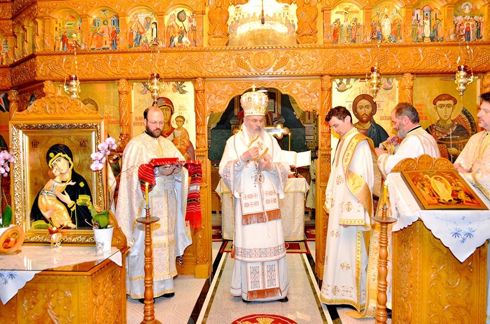 Sfânta Liturghie şi hirotonie la Catedrala mitropolitană din Nürnberg 80900