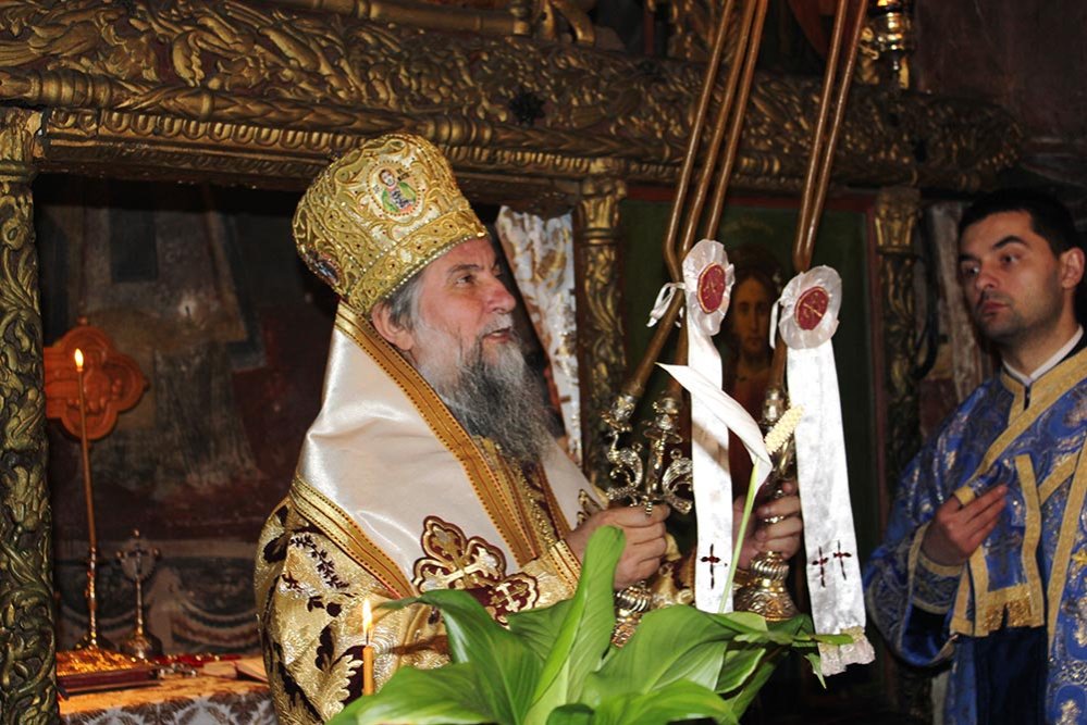 Sfinte Liturghii arhiereşti în Mitropolia Olteniei 80891