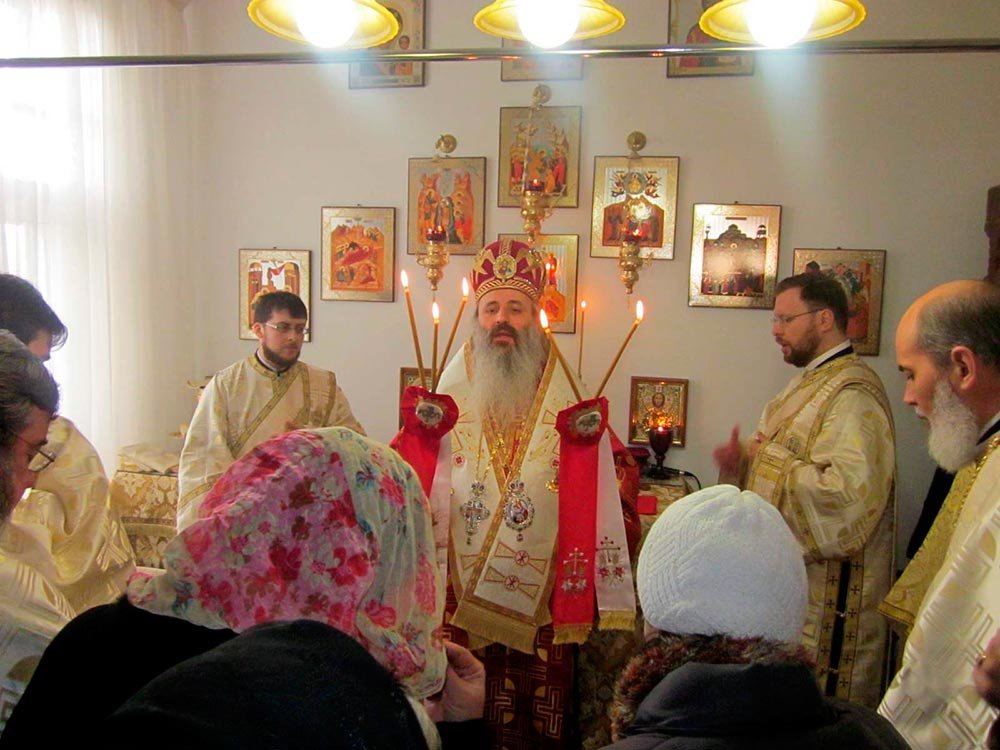 „Multă bucurie este între îngerii lui Dumnezeu, pentru un păcătos care se întoarce de la rătăcirea căii lui“ 80889