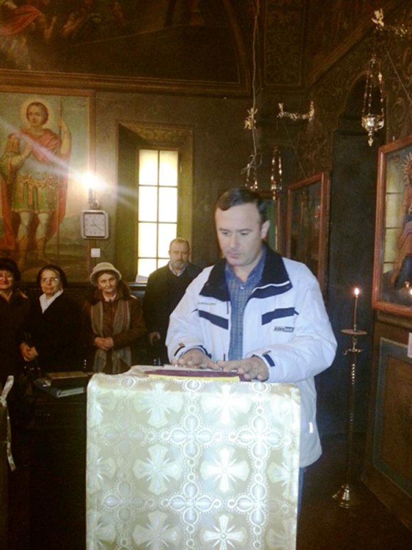 Un nou epitrop la parohia craioveană Brânduşa 80797