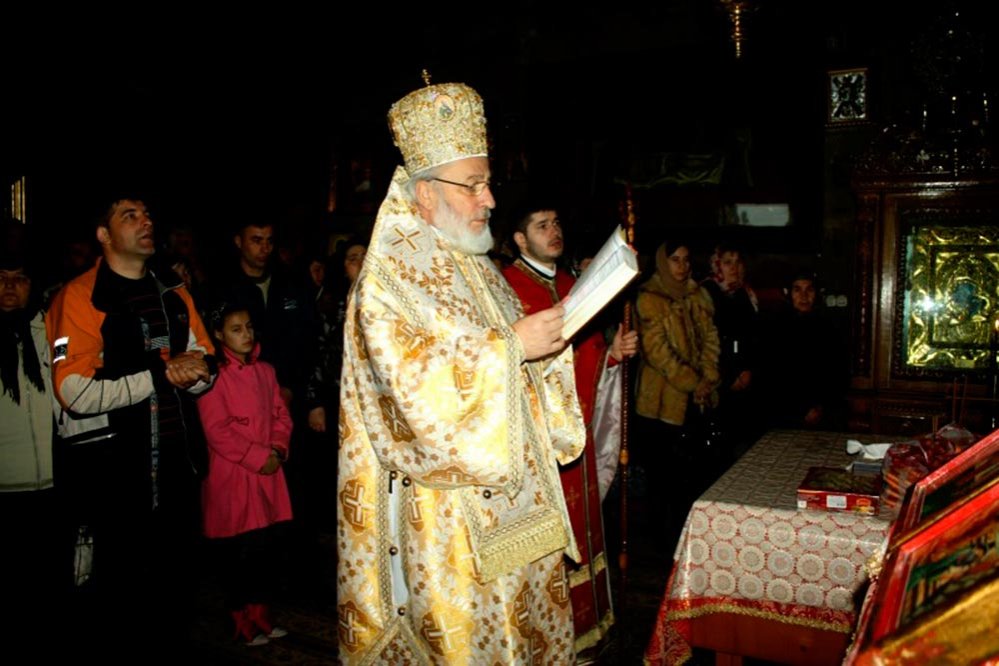 IPS Calinic a slujit la Mănăstirea Nămăieşti 80768