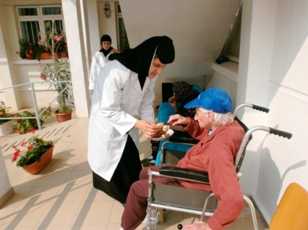 Realizări şi perspective în lucrarea social-filantropică 80762