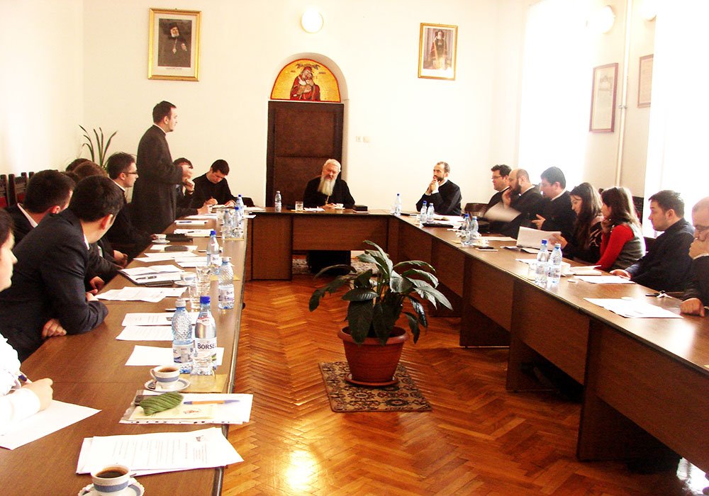 Reuniunea tinerilor la Centrul eparhial din Cluj-Napoca 80733