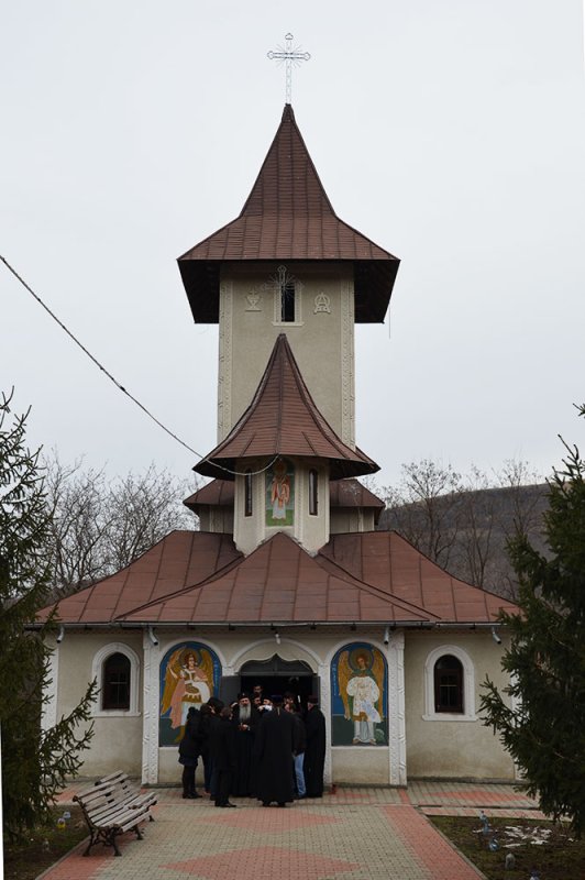 „Să fim pregătiţi pentru a da răspuns lui Dumnezeu pentru viaţa noastră“ 80755