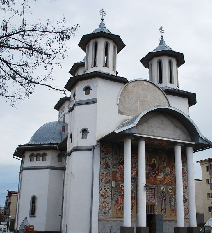 PS Nicodim slujeşte duminică la biserica de la Meva 80709