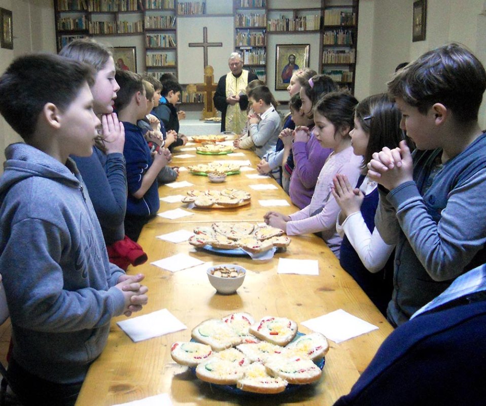 Agapa copiilor, în parohia clujeană „Naşterea Domnului“ 80683