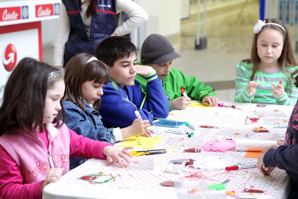 Ateliere de creaţie pentru copii, la Târgul de Mărţişoare 80644