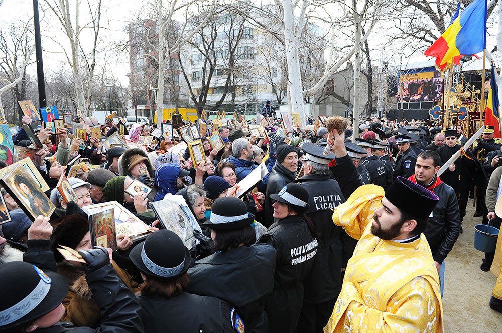 A şaptea ediţie a pelerinajului de la Biserica Icoanei 80593