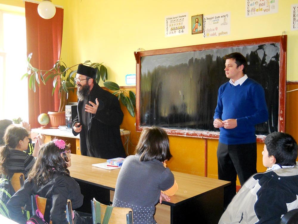 „Spune nu violenţei“, în şcolile sibiene 80607