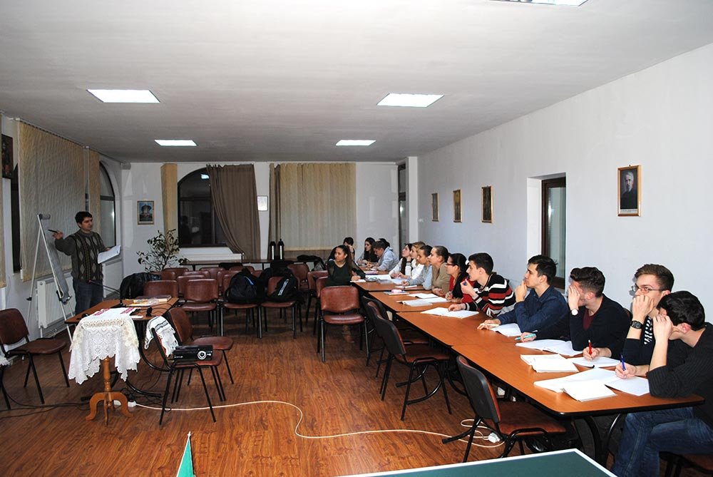 Meditaţii gratuite pentru bacalaureat, la parohia „Sfântul Ilie“ din Botoşani 80563