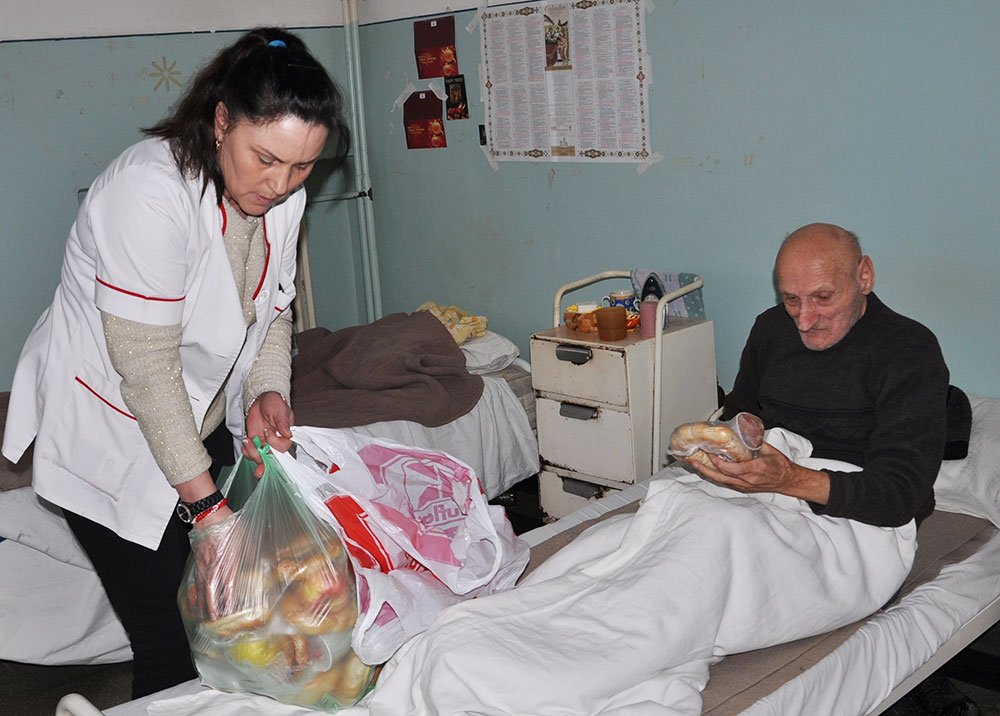 Filantropie în centrele de ocrotire socială din judeţul Iaşi 80509