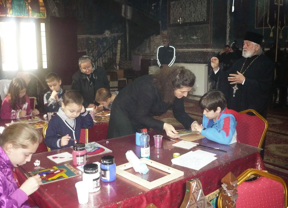 Acţiuni cultural-religioase la Parohia „Sfântul Pantelimon“ - Foişorul de Foc 80354