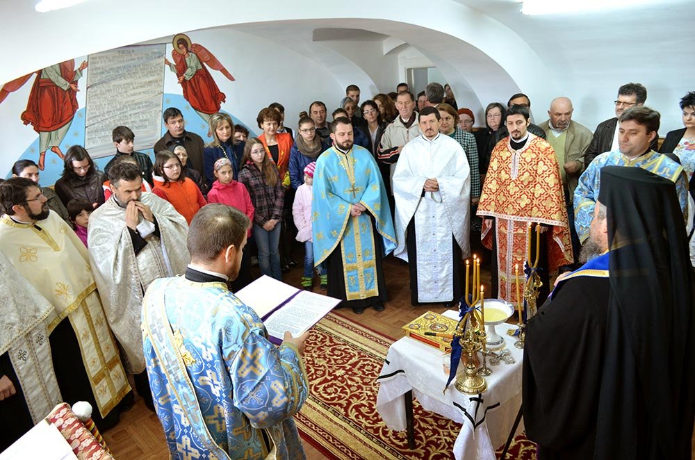 PS Episcop Gurie a binecuvântat un nou paraclis pentru elevii din Simeria 80328