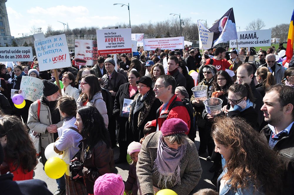 Marşuri pentru viaţă în întreaga ţară 80311