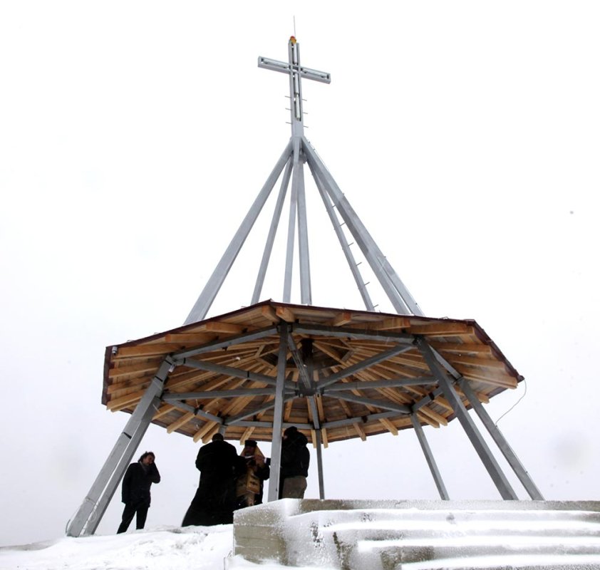 Crucea de la Bâlea-Lac a fost sfinţită 80288