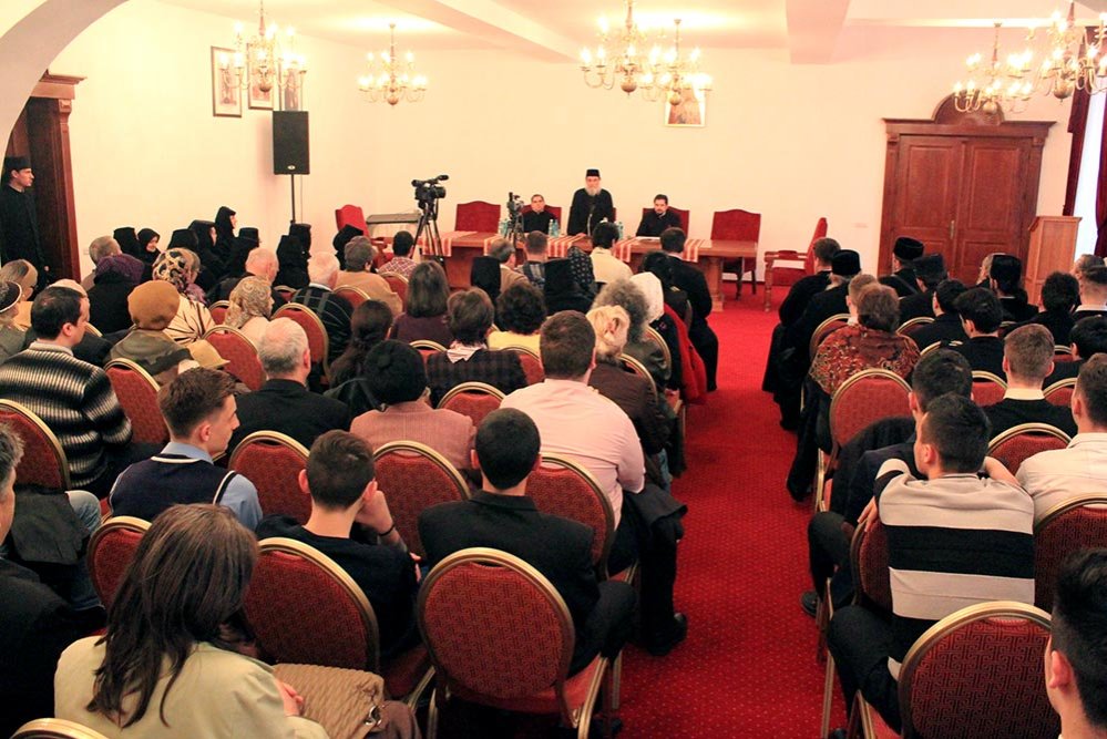 Întâlnire duhovnicească în Arhiepiscopia Râmnicului 80283