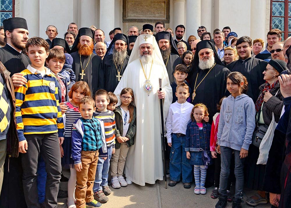 „Taina Crucii este izvor de înnoire duhovnicească“ 80230