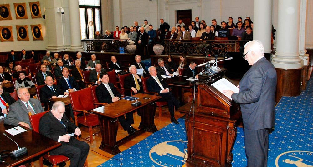 Trei candidaţi la preşedinţia Academiei Române 80194