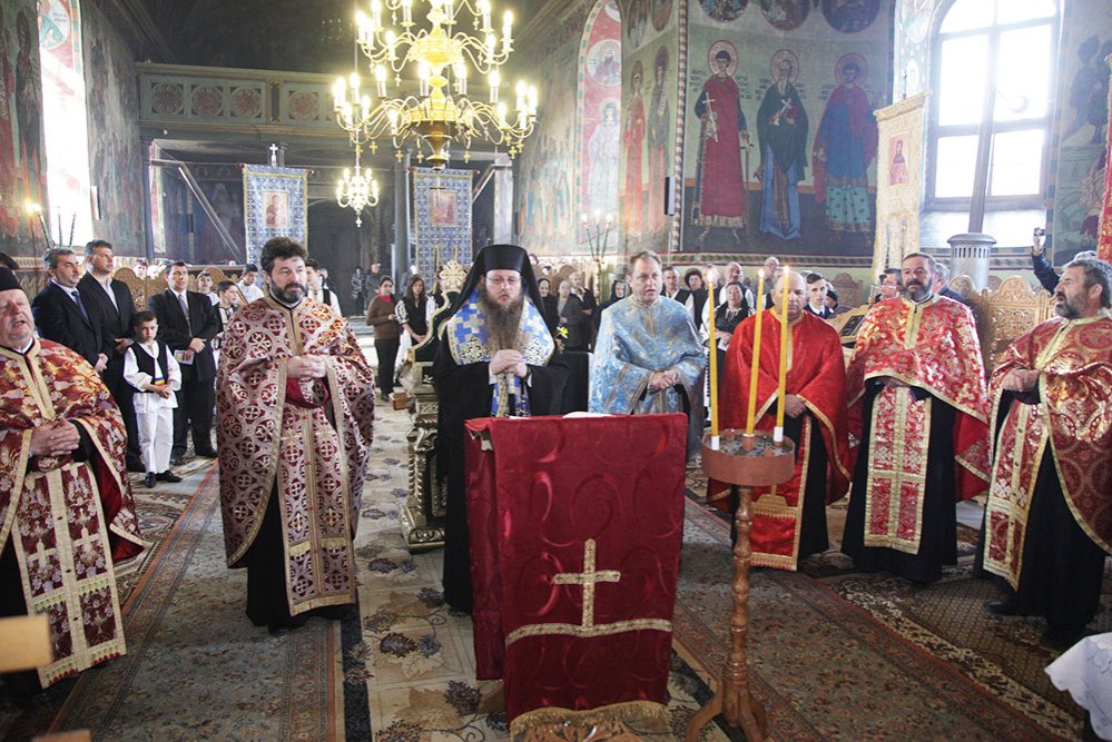 Protopopul Sava Barcianu, omagiat la Răşinari 80180