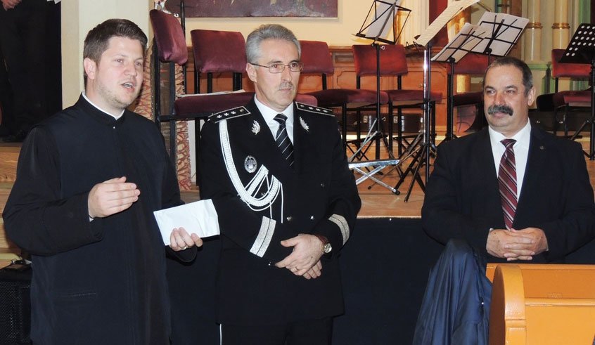 Concert caritabil organizat de Poliţia Bistriţa-Năsăud 80131
