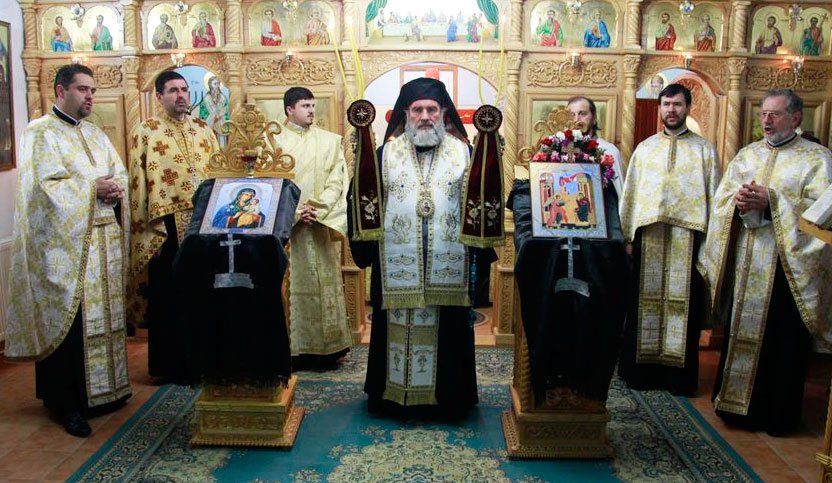 Slujbe arhiereşti în oraşul Roman 80124