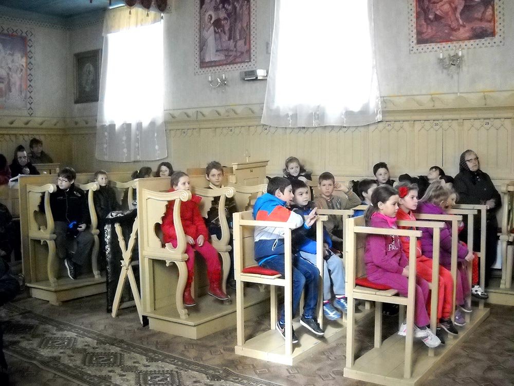 Proiect catehetic-filantropic în parohia timişeană Birda 80079