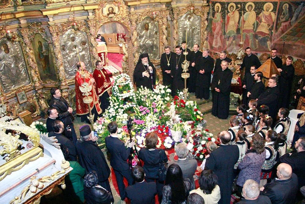 Preasfinţitul Ioachim Băcăuanul a împlinit 60 de ani de viaţă 80072