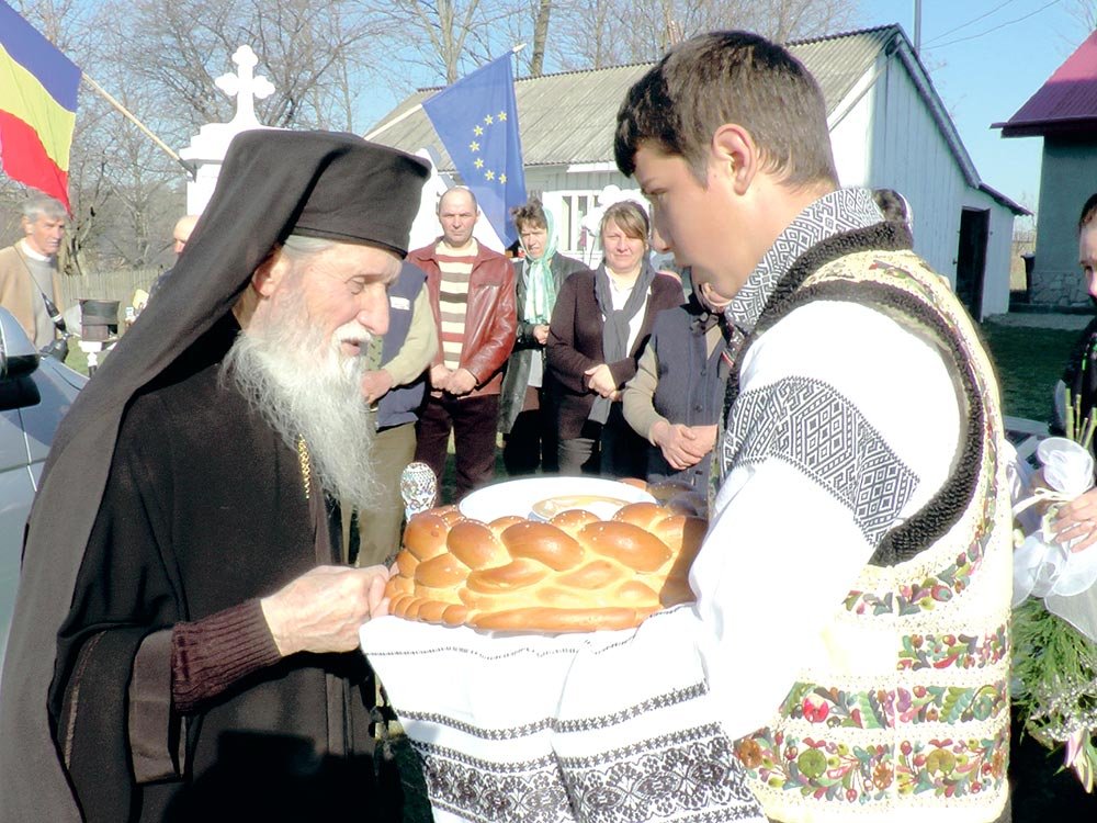 Slujbă arhierească în filia Antonceni 80054
