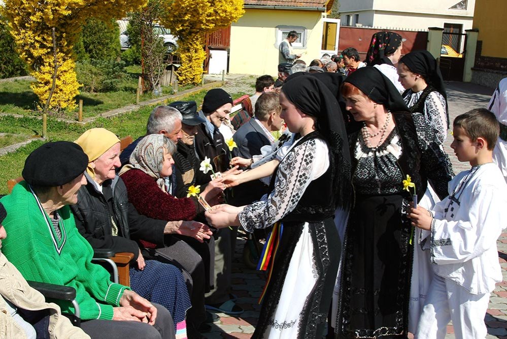 „Câmpul Pâinii“ - calea către hrana trupească şi sufletească 80044