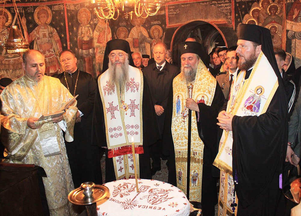 Simpozion naţional la Mănăstirea Arnota 79910