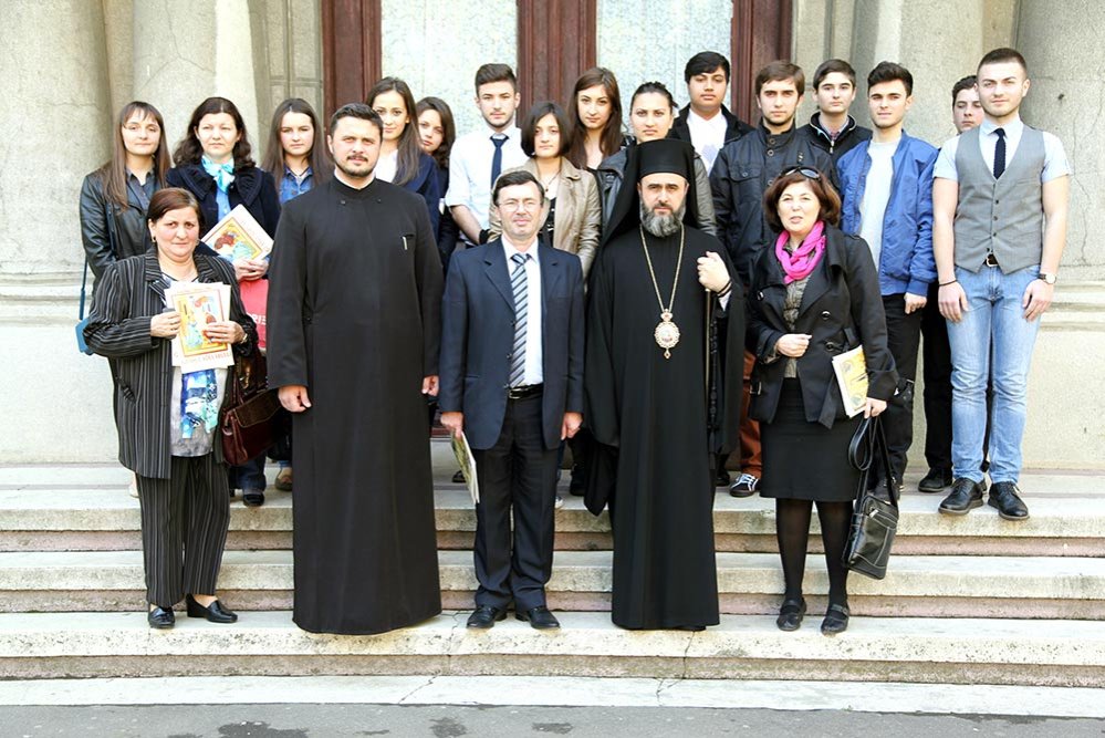 Conferinţă cu tema „Spovedania tinerilor“ la Buzău 79869