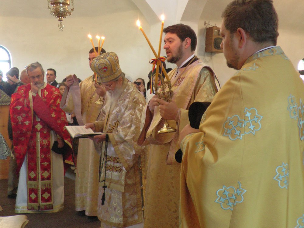 „Milostenia trebuie să fie o faptă permanentă în viaţa noastră“ 79877