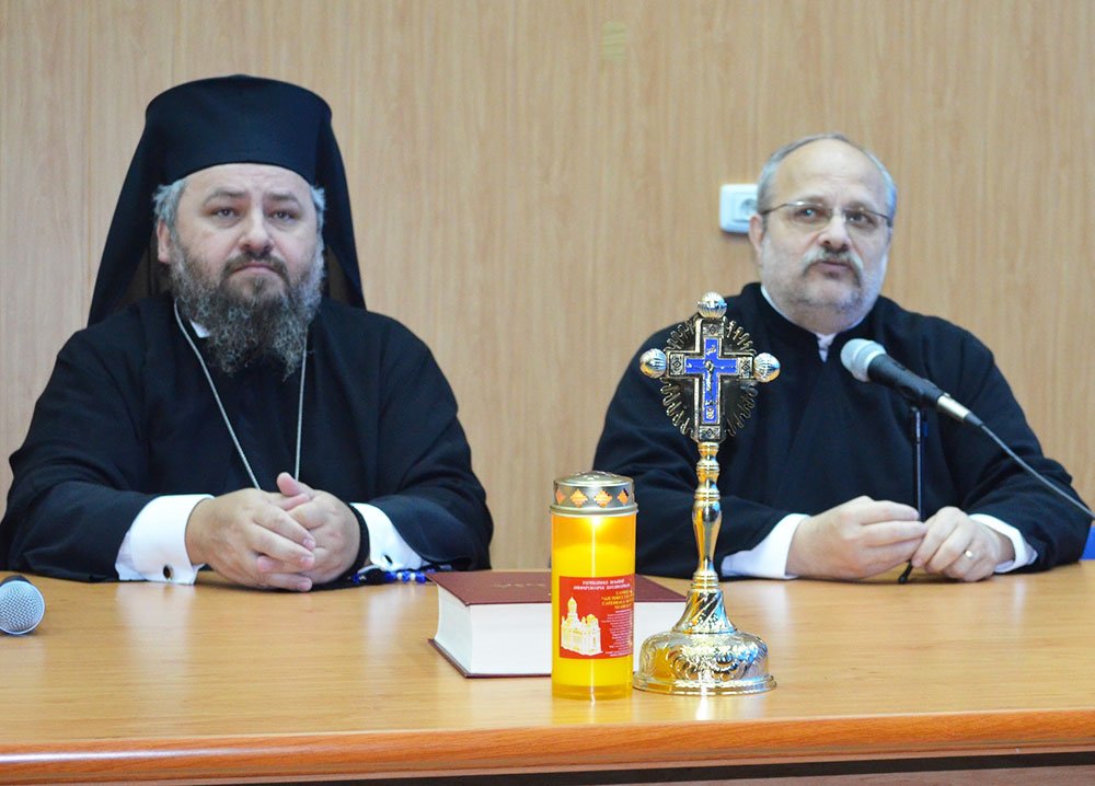 Conferinţa preoţilor din Episcopia Devei şi Hunedoarei 79794