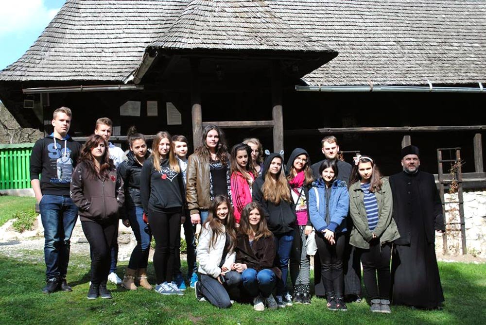 Pelerinaj al tinerilor din ATOR - Piatra Neamţ 79764