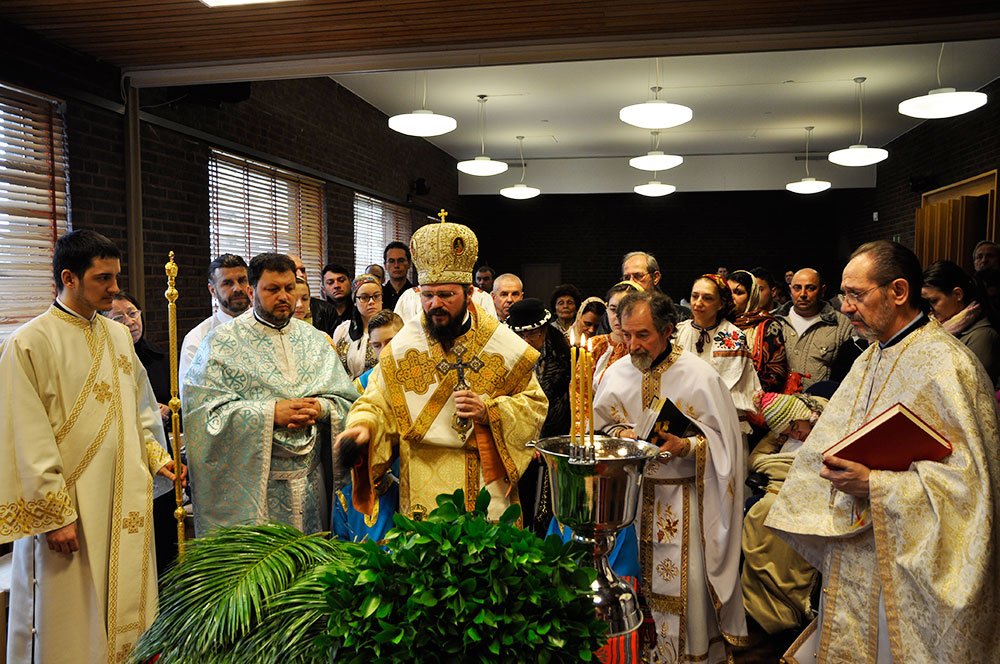 Slujiri arhiereşti în parohiile din Suedia 79756