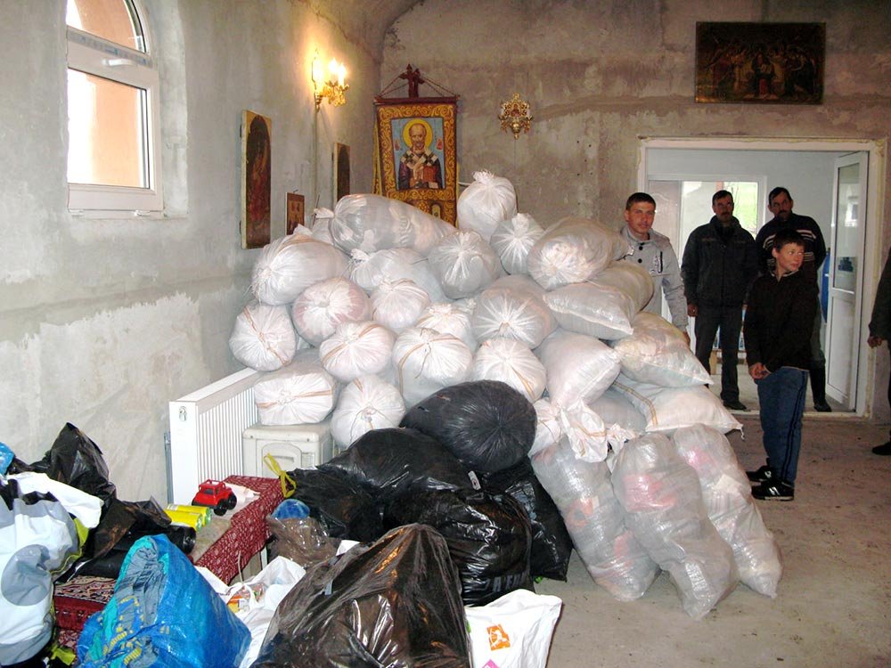 Acţiune umanitară pentru 50 de familii nevoiaşe din Buruieneşti 79723