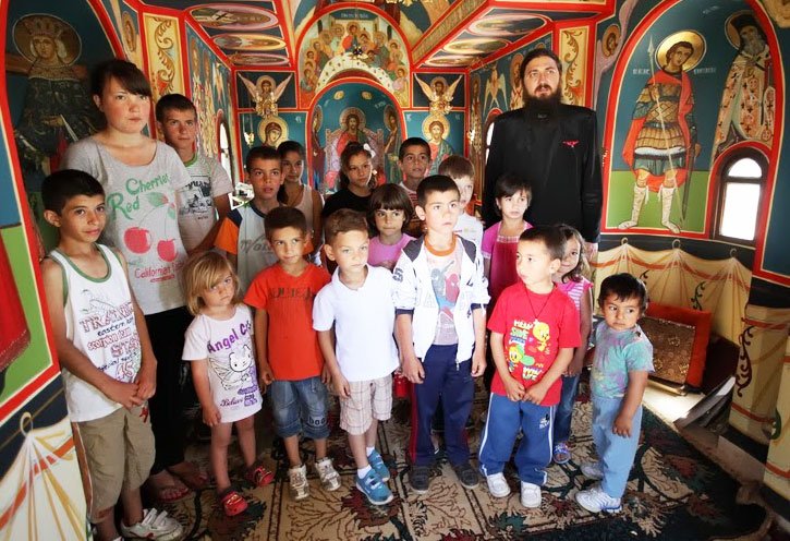 Gând bun şi daruri la „Aşezământul Îngerilor“ 79662