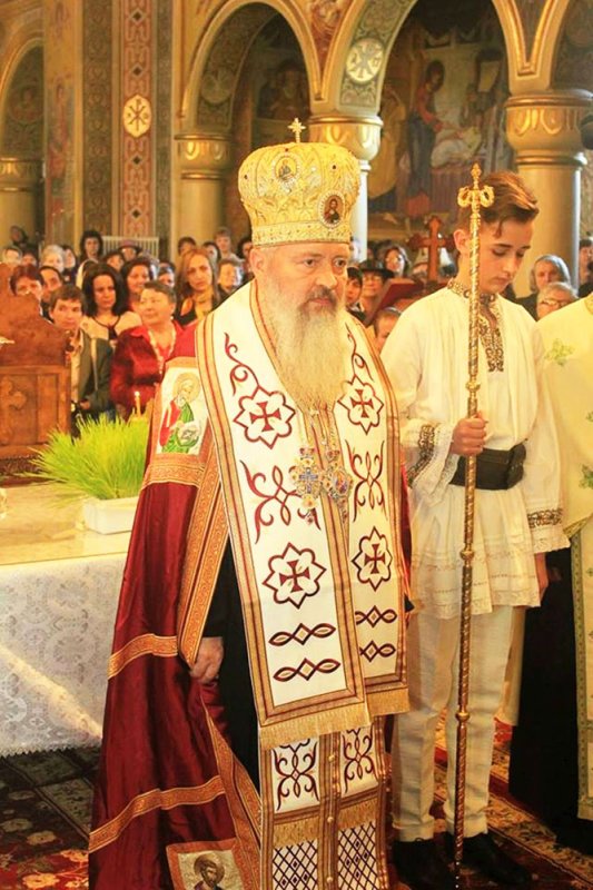 Simpozion dedicat protopopului Grigore Pletosu, la Bistriţa 79601