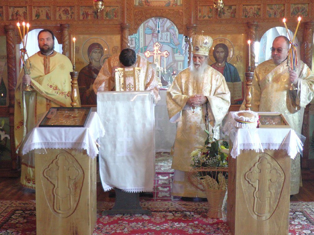 Slujbă arhierească la Căminul de Bătrâni din Suceava 79597