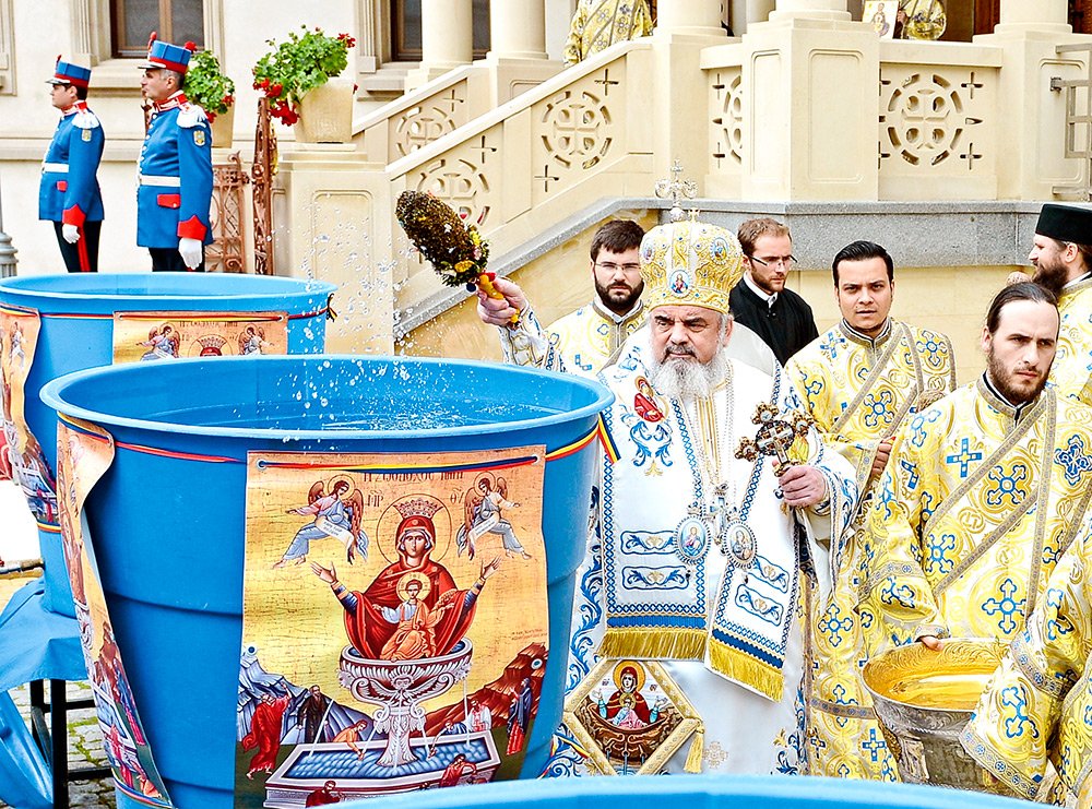 „Maica Domnului este izvor purtător de viaţă“ 79561