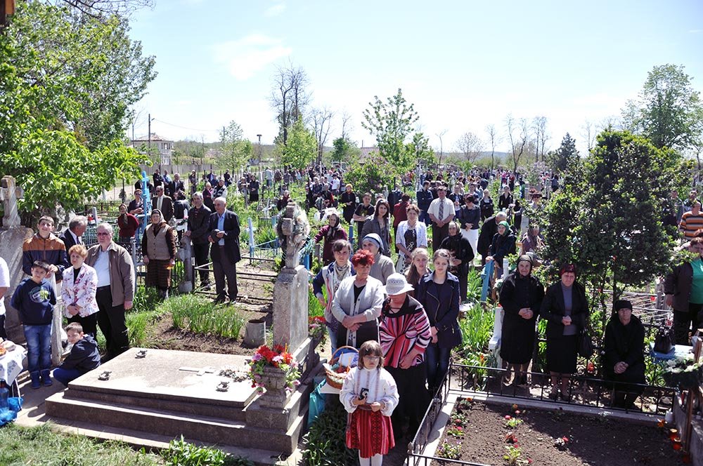 Comuniune în rugăciune la Andrieşeni 79527