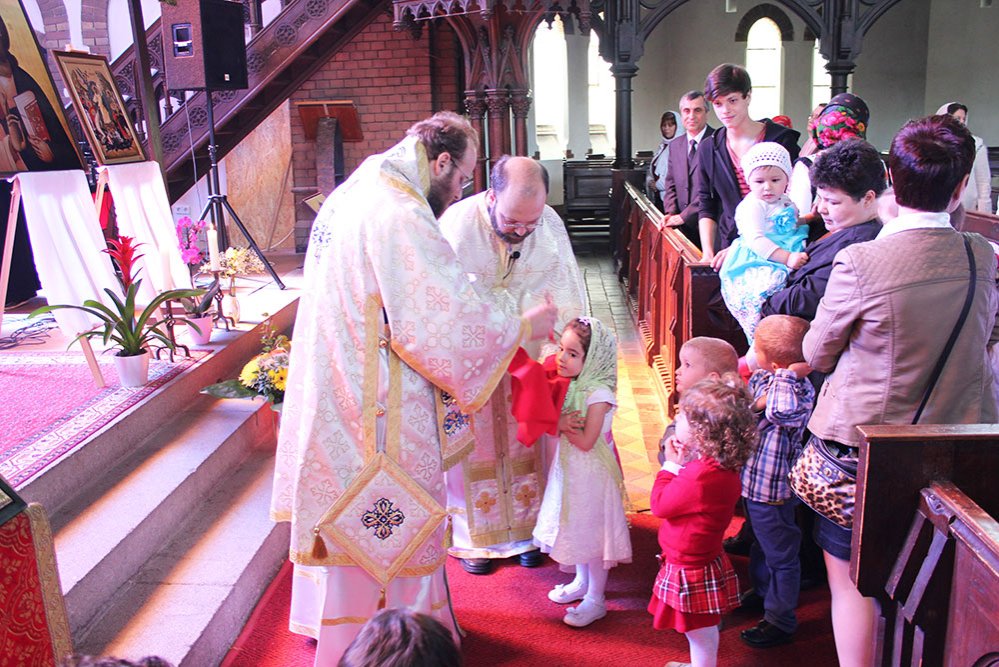 Hramul Parohiei Ortodoxe Române din Leipzig - Germania 79508