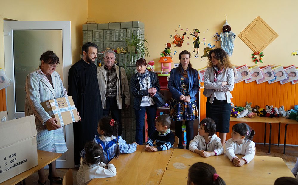 Parteneriat la Grădiniţa Dumbrava Vale din judeţul Neamţ 79457