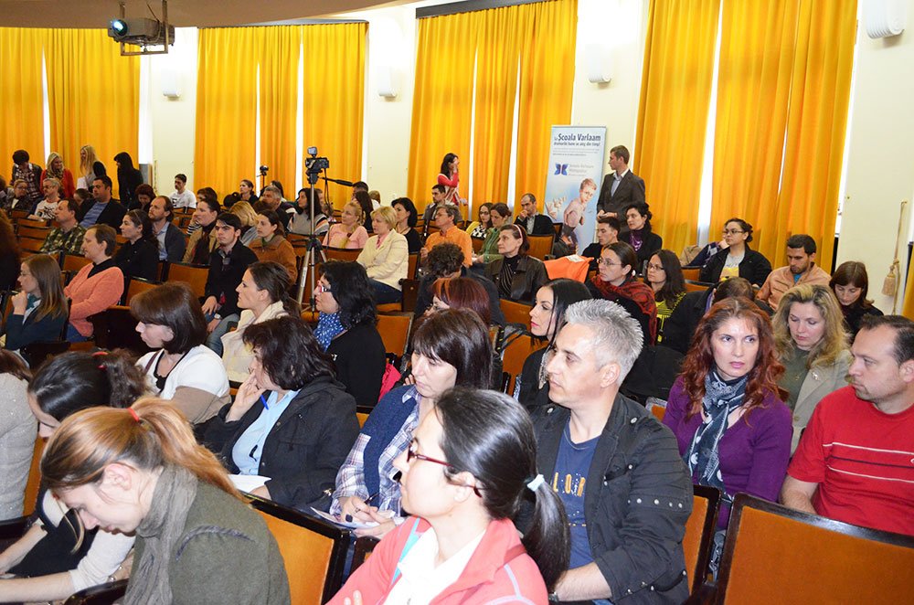 Lecţii de la părinţi pentru părinţi, în folosul copiilor 79399